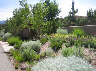 154 Barranca Rd, Santa Fe, NM 87501