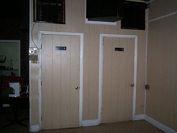 2665 Overton Crossing Road, Memphis, TN 38127