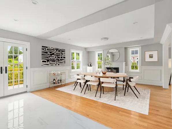 233-25 38th Drive image 5 of 24