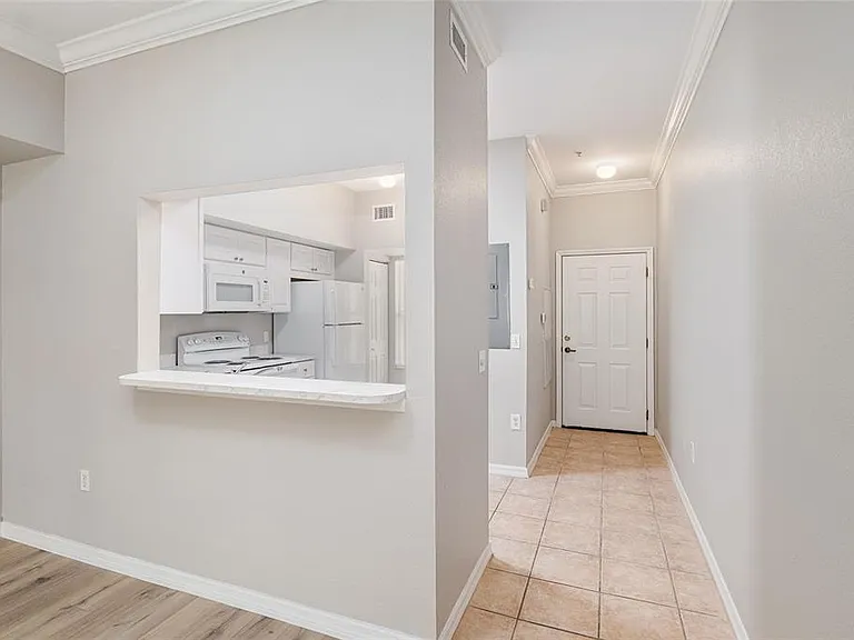 9177 SW 52nd Rd #102 — Photo 31