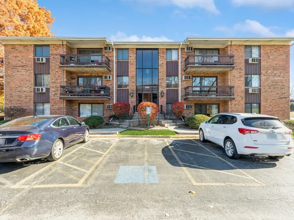 946 Olive Rd APT 2A, Homewood, IL 60430