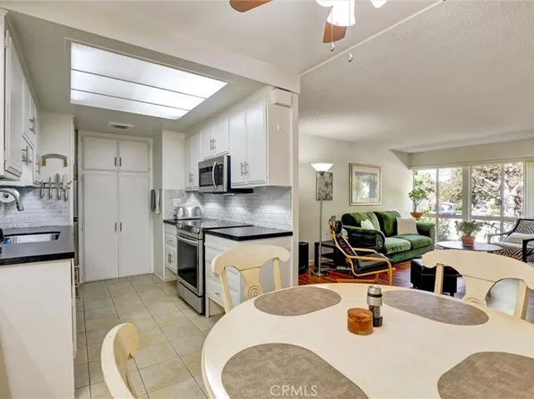 2276 Via Mariposa E Unit D, Laguna Woods, CA 92637
