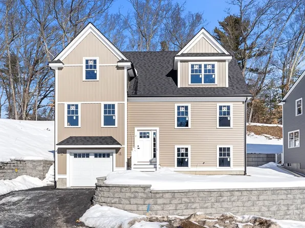7 Sylvan Hill Xing, Haverhill, MA 01832