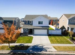 3548 S Clearwater Way, Syracuse, UT 84075