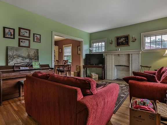 4th image of 712 Plainview Ave