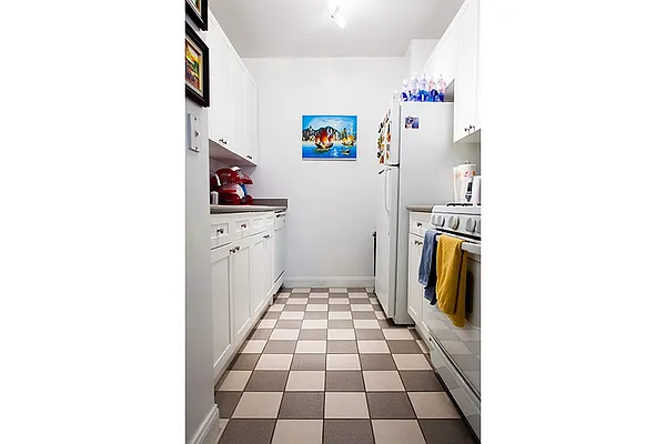 Rented by Fox Residential Group | media 30