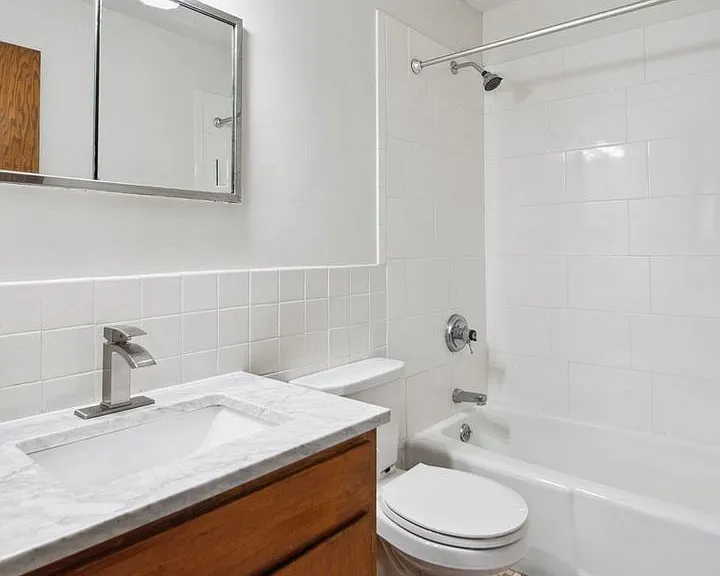 Rose Mall Apartments — Photo 45