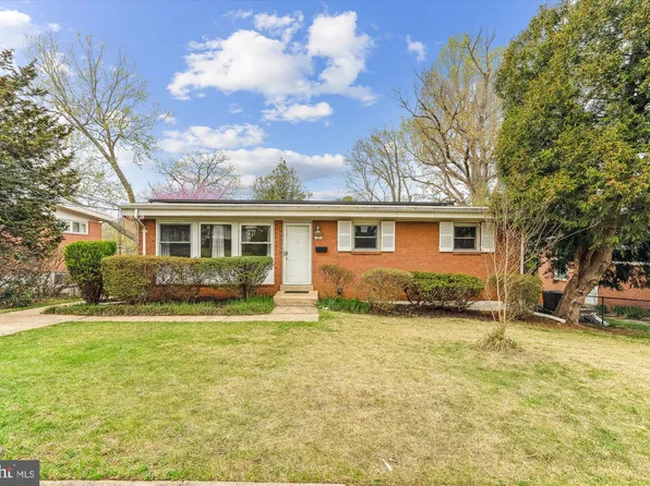 10 Dorothy Ln, Rockville, MD 20851