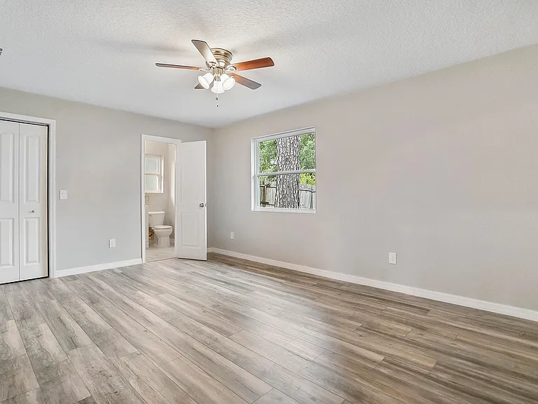 7804 Jolliet Dr — Photo 16