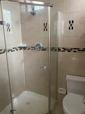 Rented by Hagstrom Management Inc | media 11