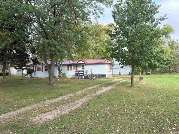 W4462 Old Green Lake Rd, Princeton, WI 54968