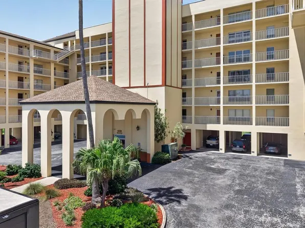 9000 COMMODORE DRIVE #305, SEMINOLE, FL 33776