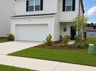712 Long Bluff Rd, Summerville, SC 29486