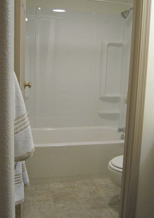 5 BV 1 BDR Full Bath Furnished