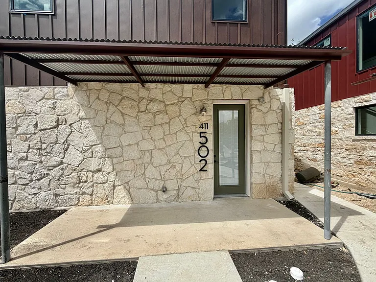 Modern Luxury in San Marcos' Premier Courtyard Community Now Leasing! — Photo 45