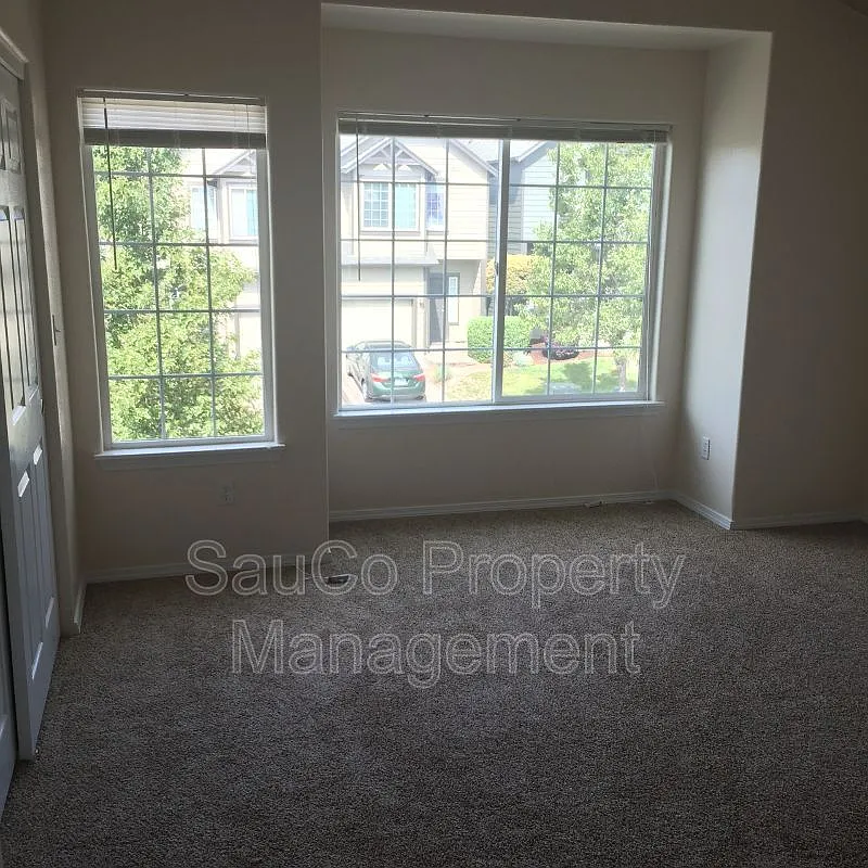 3 bed, 2.5 bath, 1537 sqft, $2,250 — Photo 4