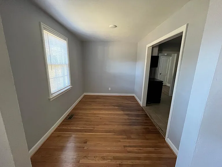 6127 Amherst Ave — Photo 9