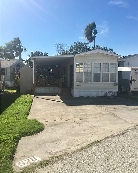 1st image of 528 W Clam Cir