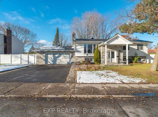 49 Larkin Dr, Ottawa, ON K2J 1B1