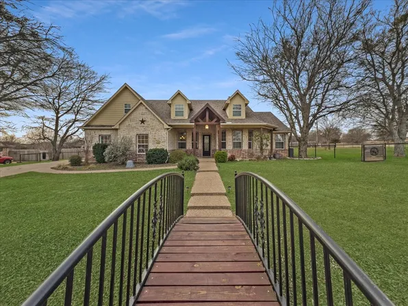 5618 Gebron Ct, Fort Worth, TX 76126