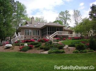 1176 Hummingbird Ct, Fort Mill, SC 29715