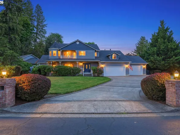 161 River Club Dr, Roseburg, OR 97471