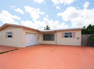 6780 Cody St, Hollywood, FL 33024