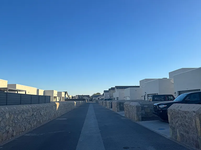 5848 Kobe Bryant St — Photo 6