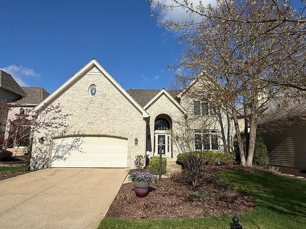 1235 Arborside Dr, Aurora, IL 60502