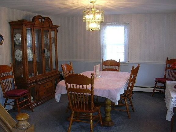 large formal dining room for entertaining