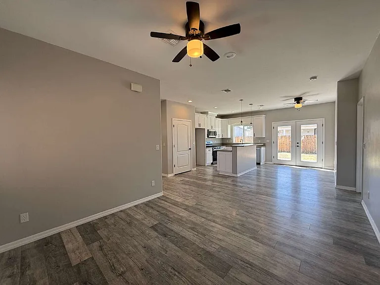 1530 Jose Ave — Photo 10
