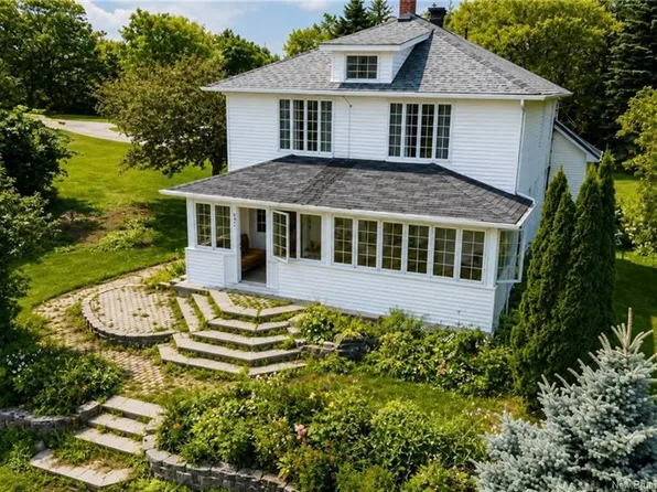 650 West Dr, Bathurst, NB E2A 6L8
