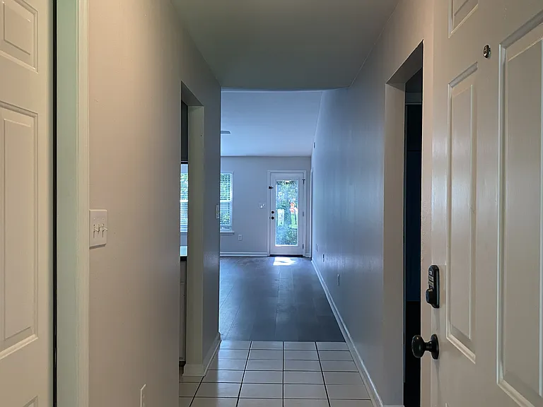 833 Brookwood Dr #2 — Photo 2