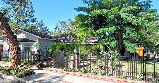 1st image of 4647 Santa Lucia Dr