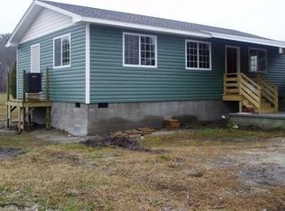 9744 Line Fence Rd, Hayes, VA 23072