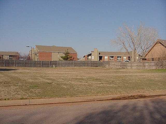 1st image of Silvertree Dr Lot 30