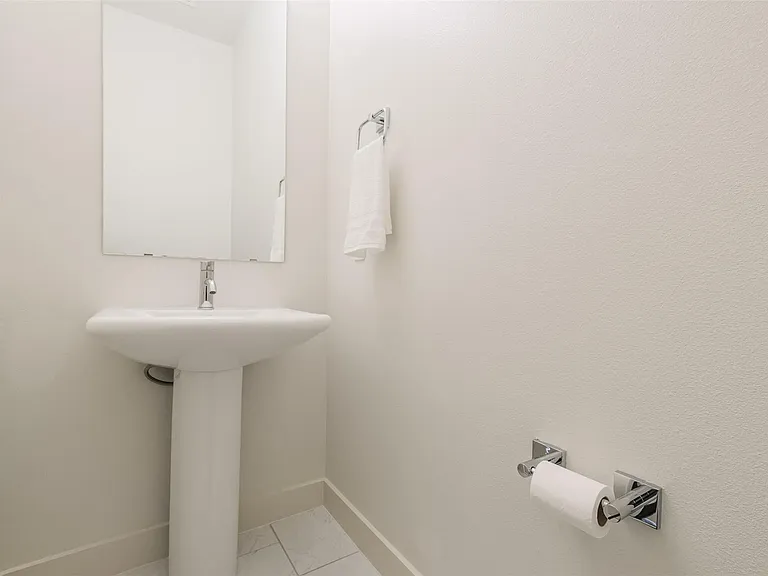 4817 Martin Oaks Ln — Photo 10