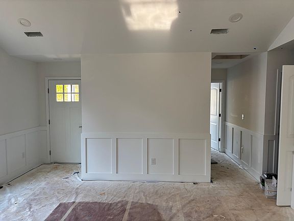 2nd image of 256 Lexington St