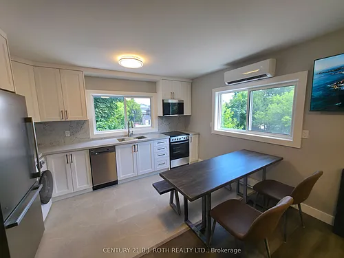 82 Albert St N #5 Photo 1