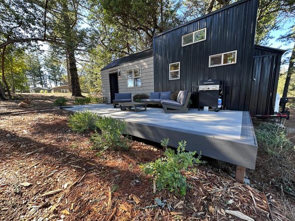 (undisclosed Address)