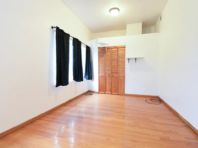 3332 W Le Moyne St — Photo 13
