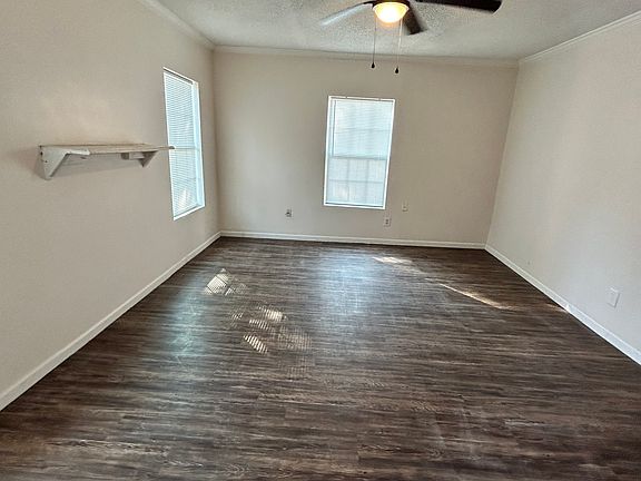 4th image of 625 E Melton St #B