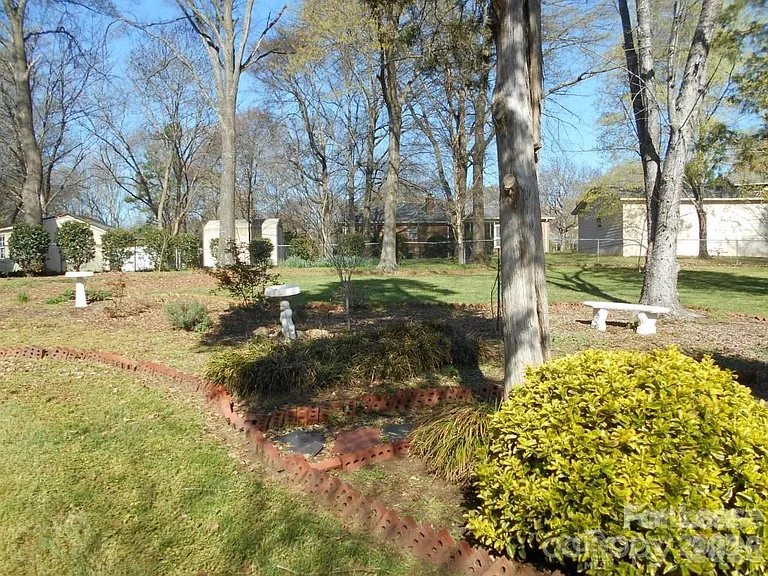 1330 E Barden Rd — Photo 14