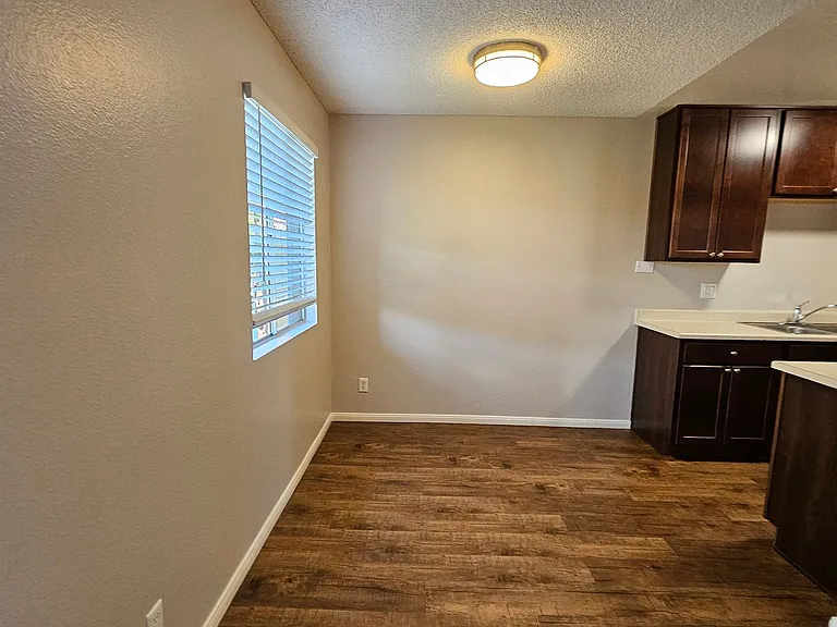 Del Mar Apartment Homes — Photo 14