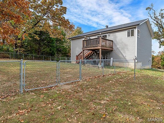 5th image of 1502 Redwood Dr