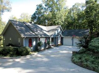 5269 Laurel Ln, Gainesville, GA 30506