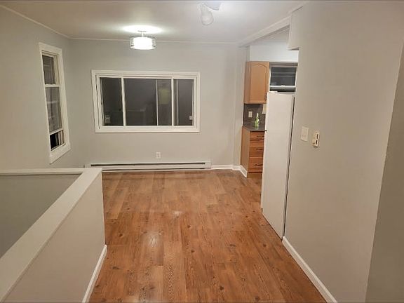 2nd image of 1071 Main St APT 2