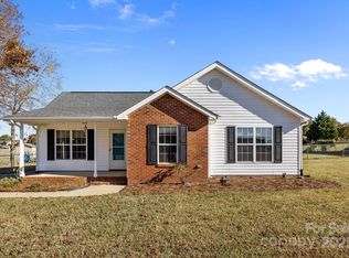 5012 Willow Run Dr, Monroe, NC 28110