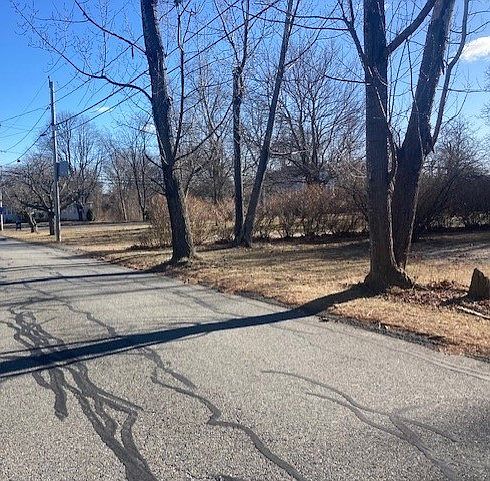 2nd image of 0 Cliff Ave