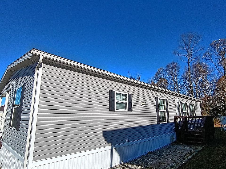2nd image of 233 Virginia Ln